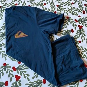 Men’s Large 100% cotton QuickSilver t Shirt like new